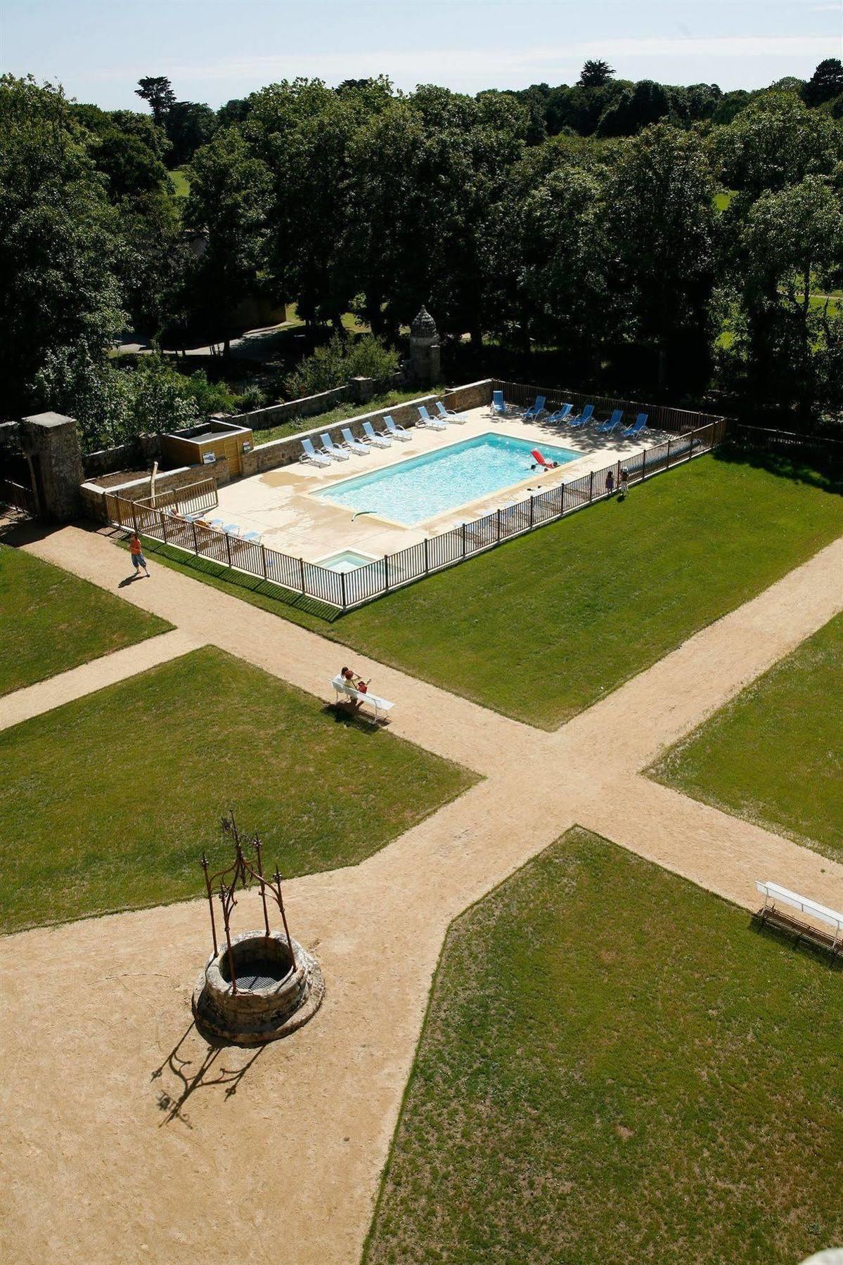 ארדבן Residence Prestige Odalys Le Chateau De Keraveon מראה חיצוני תמונה
